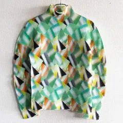 新品同様♦イッセイミヤケ　ISSEY MIYAKE me 　ジャケット 新品同様♢イッセイミヤケ ISSEY MIYAKE me ジャケット