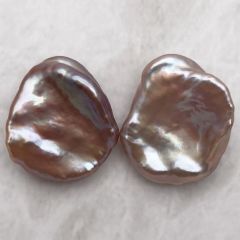 大粒花びらケシパールのピアス/イヤリング 21mm パープル系 紫 ペア バロック 真珠 結婚 ウェディング ドレス