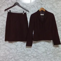 美品<!-利用不可文字-!>　イブルース    iBLUES　レディース　スカートセットアップ　ビジネススーツ　【40】 赤　ワインレッド　フォーマル　膝丈　おしゃれ