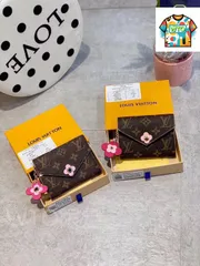 【今日特価】Louis Vuitton ルイ・ヴィトン クラシックエミリー財布シリーズ 優雅で実用的で精緻な柔らかさを備える-WTO輸入2