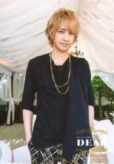 【中古】生写真(ジャニーズ) Hey! Say! JUMP/八乙女光/膝上・衣装黒金・両手下・右手ポケット・ネックレス/「Hey! Say! JUMP LIVE TOUR 2016 DEAR.」オリジナルフォト