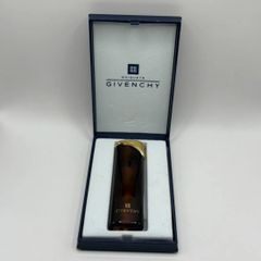 【✨ブランド✨】GIVENCHY ライター　ジパンシー　高級ライター　煙草グッズ　火　着火　ゴールド　金　GOLD 箱入り　おしゃれ　かわいい　昭和レトロ　ブランド品　希少　レア　高価　ゴージャス　ガスライター　ジバンシィ