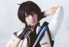 【中古】生写真(男性) 荒牧慶彦(朔間凛月)/横型・バストアップ・ユニット衣装・左手首元・キャラクターショット/舞台「あんさんぶるスターズ!エクストラ・ステージ～Judge of Knights～」トレーディングブロマイド