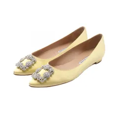 マノロブラニク HANGISI FLAT パンプスのサムネイル