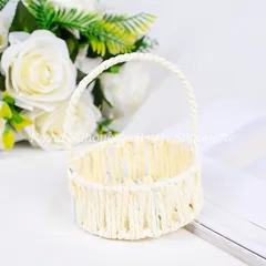 バスケット かご ウェディング 花かご 白 ナチュラル ホワイト 子供 結婚式 フラワーガール リングボーイ 手提げ 丸型 インテリア 置物 飾り 花びら入れ 指輪用 リングピロー イベント パーティー 小物
