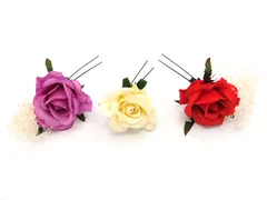 髪飾り 成人式 振袖 浴衣 袴 ３点セット 赤 紫 結婚式 入学式 入園式 卒園式 卒業式 七五三 753 ブライダル 前撮り 和装 日本製 かんざし フォーマル 花 花飾り バラ 薔薇 着物 アカ×ムラサキ W 28 323-283 u826　Si