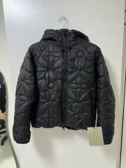 ルイヴィトン フラワーキルティング リバーシブル パファーダウン