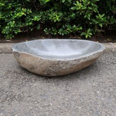 天然石をくり抜いた手水鉢 リバーストーン M 58X37 つくばい 睡蓮鉢 すいれん鉢 メダカ鉢 めだか鉢 ガーデン 坪庭 石材 筧 250915