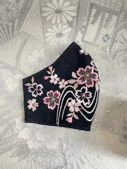 黒A 桜　和柄マスク　和装用マスク　ちりめん風　半襟刺繍マスク　成人式　卒業式