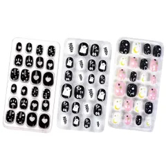 ネイル チップ 子供用 貼るだけ ブラックカラー 24個入り 全3種類 ムーン ゴースト ブラック ハート デコ