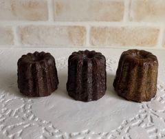 カヌレのオブジェ　（サイズ・色・ツヤ）