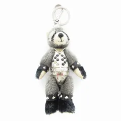 【PRADA】アライグマモチーフ スタッズ キーリング ストラップ グレー プラダ PRADA キーリング ストラップ アライグマモチーフ スタッズ