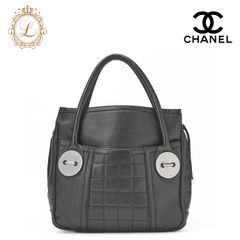 CHANEL シャネル   ハンドバッグ チョコバー ロゴマーク キャビアスキン 黒 シルバー金具　ブランド【中古】【送料無料】