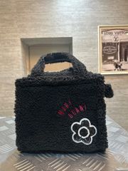 MARY QUANT マリークワント）ボアミニトートバッグ 黒