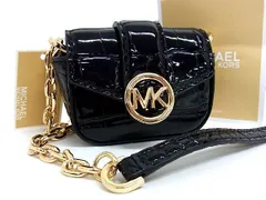 ■新品■未使用■ MICHAEL KORS マイケルコース クロコダイル型押しレザー ストラップ付き AirPodsケース ブラック系 BG1402