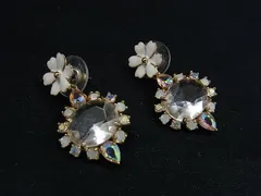 ■美品■ kate spade ケイトスペード ラインストーン クリスタル フラワー ピアス アクセサリー レディース ホワイト系 DH9370