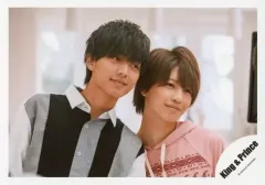 【中古】生写真(ジャニーズ) King ＆ Prince/永瀬廉・岩橋玄樹/横型・バストアップ・衣装黒.グレー.ピンク・目線右/シングル「Memorial」MV＆ジャケ写撮影オフショット/公式生写真