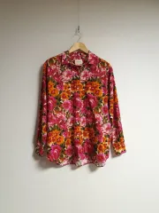 sezane セザンヌ 花柄　刺繍　フリル　半袖ブラウス　シルク混 sezane セザンヌ 花柄 刺繍 フリル 半袖ブラウス シルク混