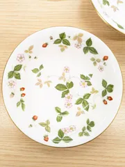 ウェッジウッド　ワイルドストロベリー15cmサラダソーサーボウル