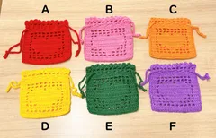 《手編み巾着》ハート 透かし 推しカラー  ビビッドカラー 毛糸