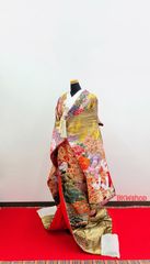 used　正絹　色打掛　ゴールド地　牡丹に鶴花車　観世栄夫　結婚式　花嫁様　保管箱付き