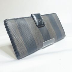 ✱FENDI（フェンディ）✱ペカン 長財布 二つ折り（ブラック × ブラウン）