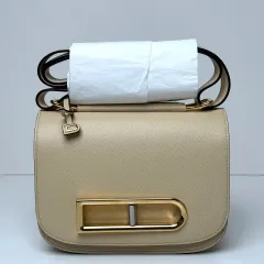 タイムセール‼️デルヴォー ハンドバック レディース　白　バケット 楽天市場】デルヴォー DELVAUX バケットバッグ 3WAY ショルダー