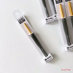 Item thumbnail for item 7cd5c82f-a5c9-4e3a-9ce7-7538e5685655