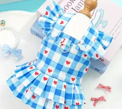 Mサイズ⭐︎犬・猫・兼用⭐︎青チェックに赤ハートのハーネスワンピース⭐︎(93)