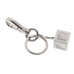 フェンディ / FENDI　フェンディ シャドー キーホルダー / キーリング　7AP076　メタル　シルバー 【中古】 商品番号 S-157927