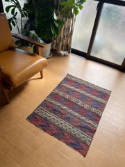 素晴らしいバルーチ族のオールドキリム/68×93細かいグジャリ織が素敵です/お気に入りのスペースに！キリムのある素敵な生活初めてませんか！バルーチ最後の一枚につき4日のみタイムセール！