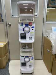 【バンダイ】ガシャポンステーション　カプセルステーション後継機　ガチャガチャ 本体【動作確認済】【鍵付けも可】