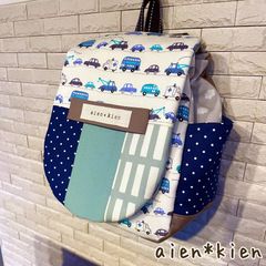 名入れ無料＊ベビーリュック＊車柄　白×ブルー＊男の子のお祝いに♪一升餅用にも