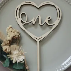 ケーキトッパー ハート 1歳 one 木製 Happy Birthday 誕生日 撮影グッズ