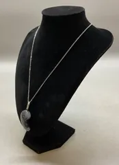 SN190 勾玉 瑪瑙？ 糸魚川翡翠？ ペンダント ネックレス グレー 首周り 46cm 重さ 13.6g