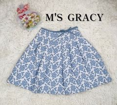 M'S GRACY  スカイブルー　凹凸フラワー　リボン付き　スカート