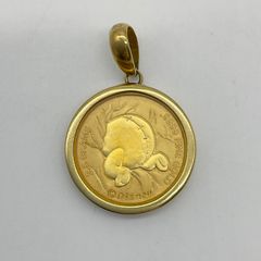 ●Disney ディズニー くまのプーさん ペンダントトップ ネックレストップ 純金 24金 K24 K18枠 金 ゴールド ガラスケース付 アクセサリー Winnie the Pooh【中古】Aランク 5_265