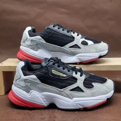 2025年最新】アディダス オリンピックモデルの人気アイテム - メルカリ