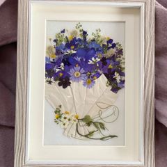 押し花アート　色が何年も無くなりません　ミニ額の2倍サイズ　　咲き続けるお花のアート　インテリアアートプレゼント　クラフト雑貨　花　ブルーブーケ　ドライフラワー　トレフルブラン押し花