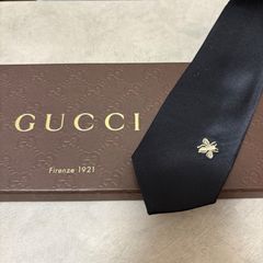 美品 GUCCI グッチ シルク 100％ ブラック 黒 蜂 ハチ Bee 無地 254-730