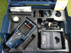 Bosch ボッシュ コンクリート探知機 D-TECT200JP 電動工具 計測器 通電のみ確認 中古 現状品