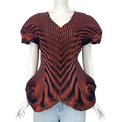 レア 希少 新品同様 ISSEY MIYAKE イッセイミヤケ PLEATS PLEASE プリーツプリーズ トップス 立体デザイン 蕾デザイン レッド