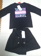 タグ付き新品キッズ女の子両方ともに110cmスカートとトレーナー2枚組セット