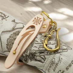 レザー　グローブホルダー　イーグルフック　真鍮　カラビナ　フック　レザーグローブ　ホルダー　ライトベージュ