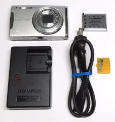 OLYMPUS μ30 DIGITAL シルバー　充電器セット OLYMPUS μ30 DIGITAL シルバー 充電器セット - メルカリ