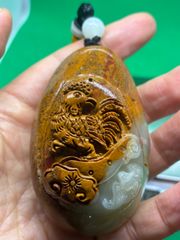 新疆産和田玉 浮き彫り 中国玉 ネックレス 天然石 硬玉 魚紋 縁起物