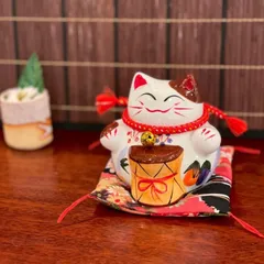 招き猫　まねきねこ　昭和　レトロ　縁起物　貯金箱 招き猫 まねきねこ 昭和 レトロ 縁起物 貯金箱 - メルカリ