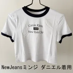 新品・未使用　Calvin Klein ショートスリーブクロップドTシャツ