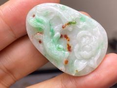 RS11-132 手彫り 金魚 ボダン ペンダント ミャンマー産 A貨 本翡翠 ルース