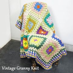 ヴィンテージ　グラニーニット　ハンドメイド　レトロ　ひざ掛けニット　/r2